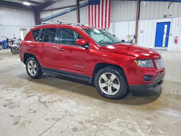 2014 JEEP COMPASS Latitude — Passenger 3/4