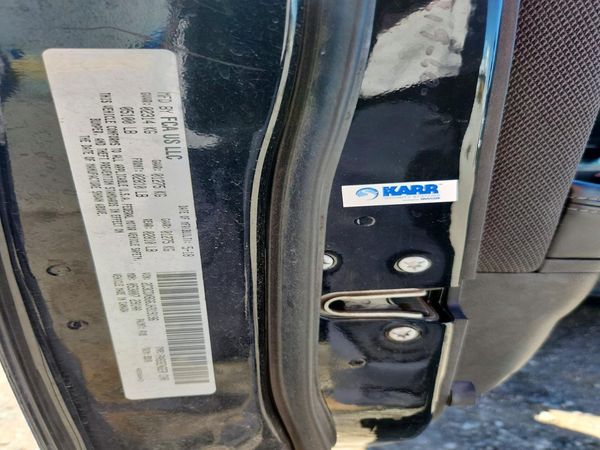 2018 DODGE CHARGER — VINS