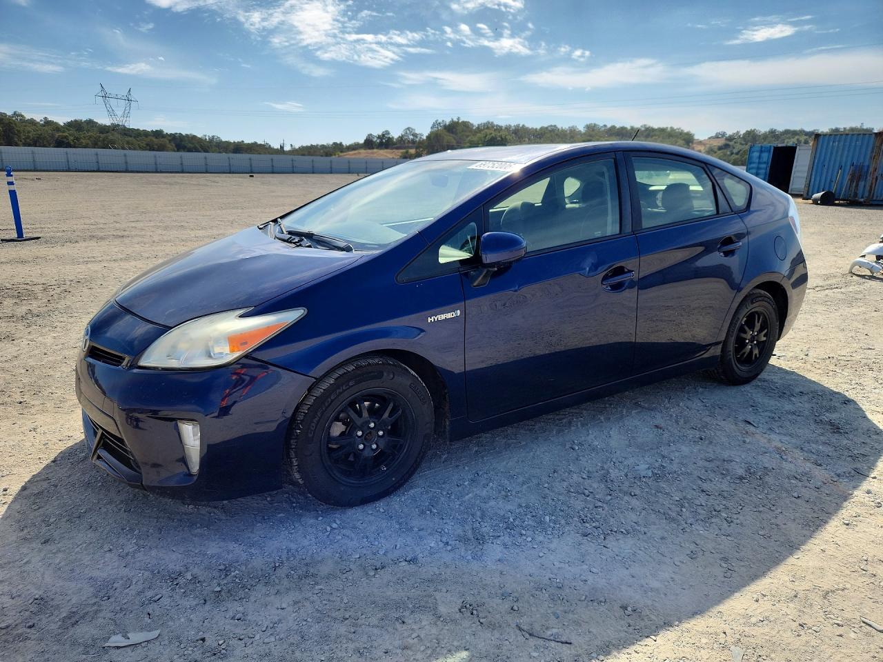 2014 TOYOTA PRIUS — Front 3/4