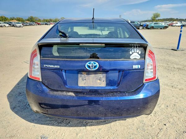 2014 TOYOTA PRIUS — DIRR