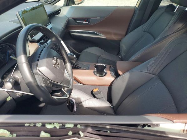 2022 TOYOTA VENZA — DENT