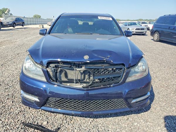 2013 MERCEDES-BENZ C C300 — DIRF