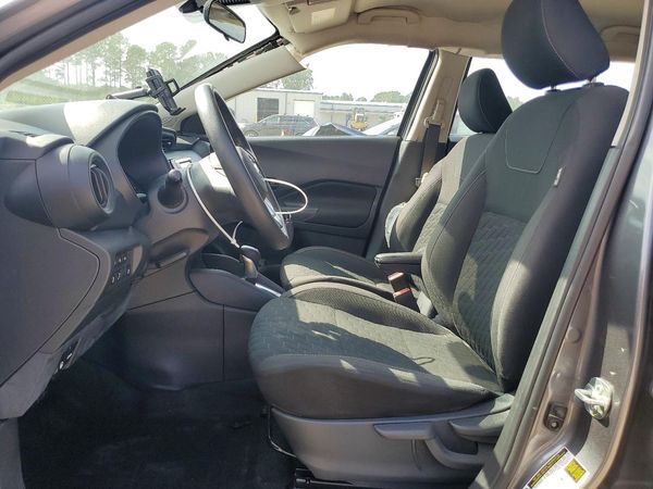 2021 NISSAN KICKS — DENT