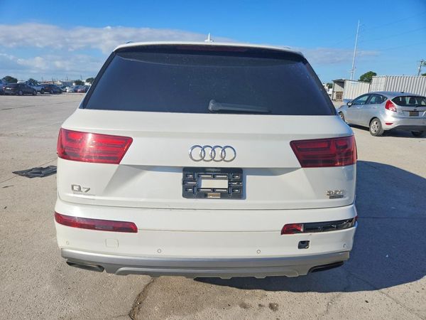 2017 AUDI Q7 quattro Premium Plus — DIRR