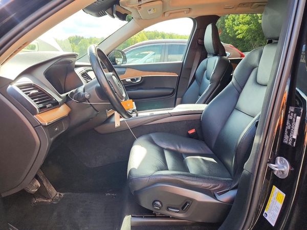 2024 VOLVO XC90 — DENT