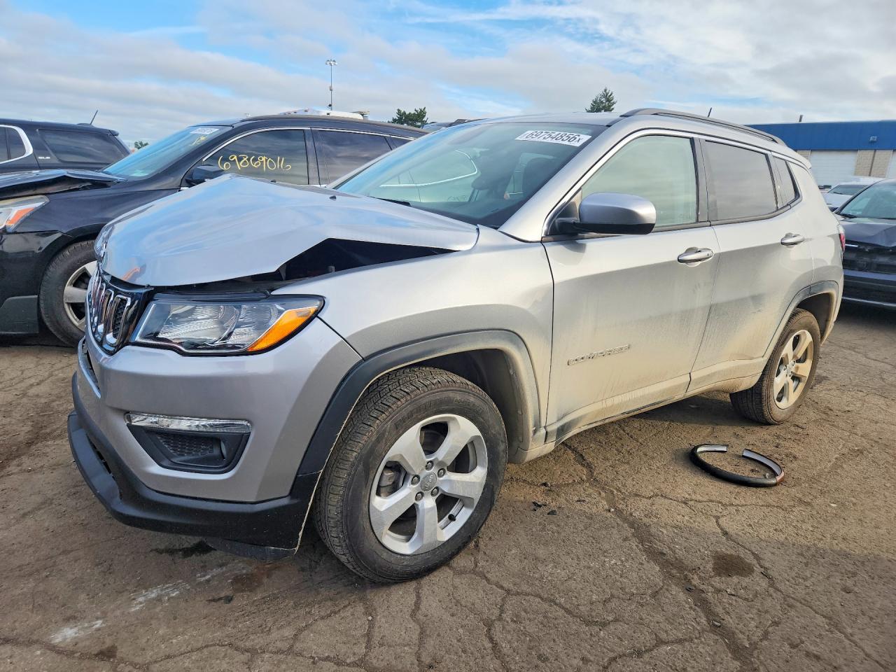 2020 JEEP COMPASS — Front 3/4