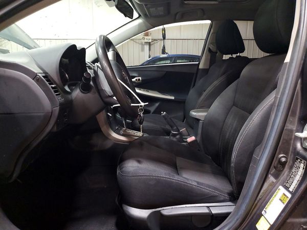 2013 TOYOTA COROLLA — DENT
