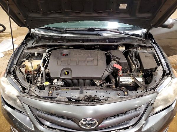 2013 TOYOTA COROLLA — Engine bay