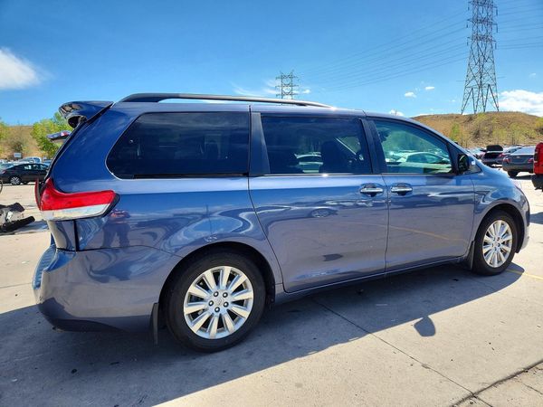 2014 TOYOTA SIENNA — PSRA