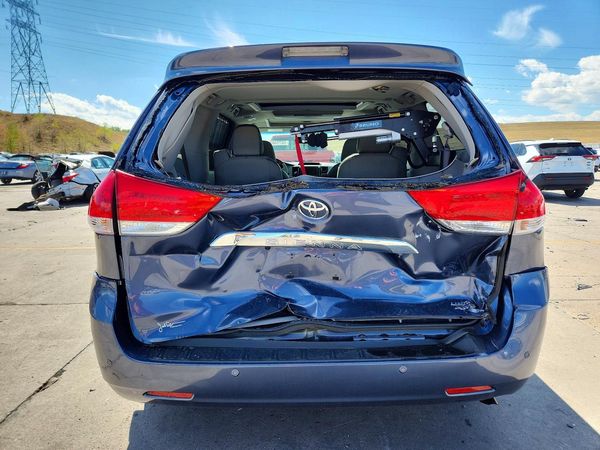 2014 TOYOTA SIENNA — DIRR