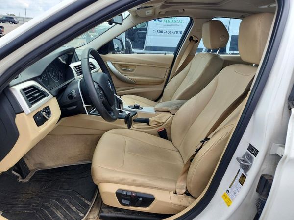 2015 BMW 320 SA — DENT