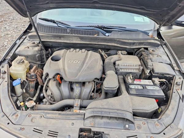 2013 KIA OPTIMA EX — Engine bay