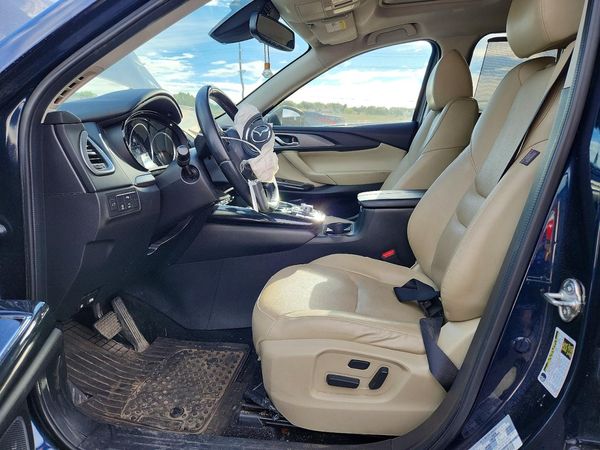 2018 MAZDA CX-9 Touring — DENT