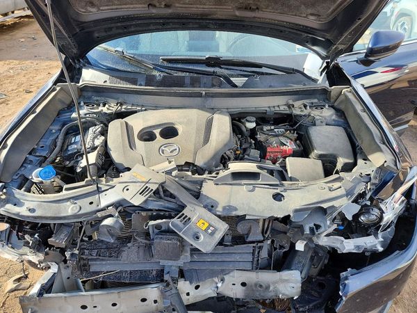 2018 MAZDA CX-9 Touring — Engine bay