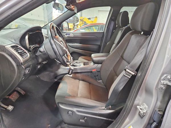 2021 JEEP GRAND CHEROKEE Laredo — DENT