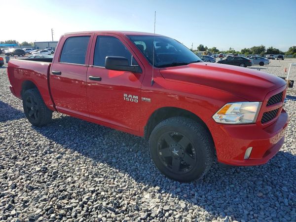2014 RAM 1500 — Passenger 3/4