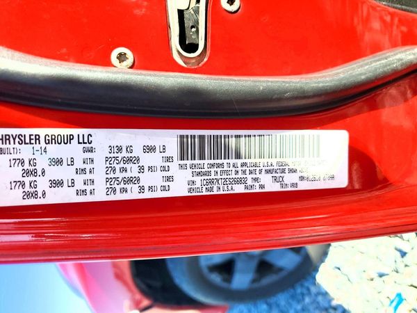 2014 RAM 1500 — VINS