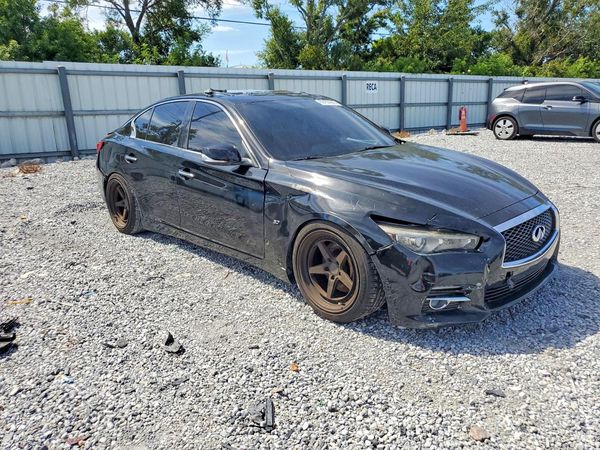 2015 INFINITI Q50 — Passenger 3/4