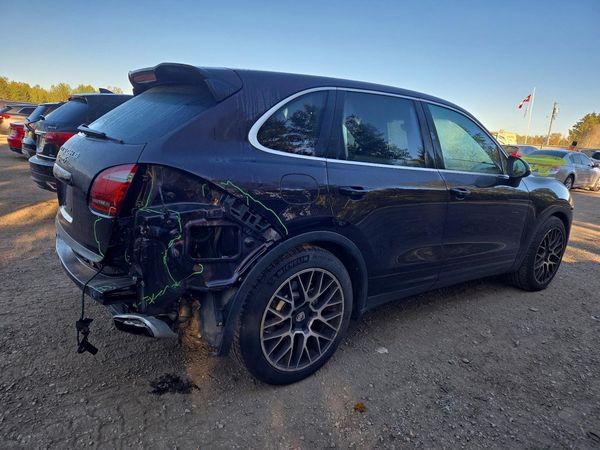 2012 PORSCHE CAYENNE S — PSRA