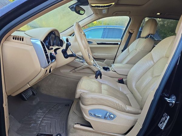 2012 PORSCHE CAYENNE S — DENT