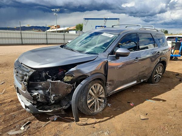 2025 NISSAN PATHFINDER Platinum — Front 3/4