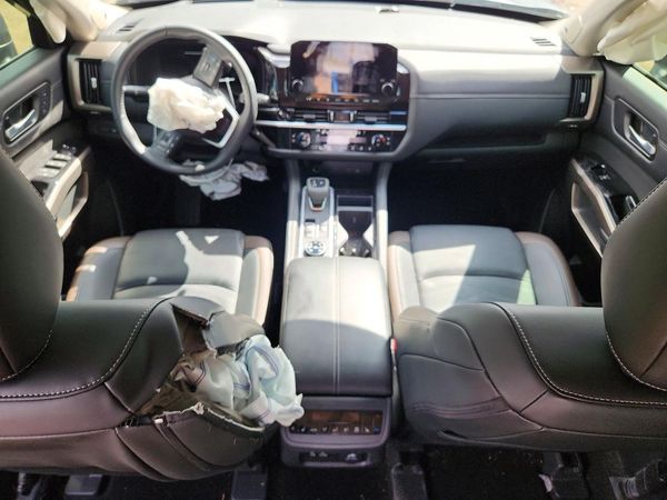 2025 NISSAN PATHFINDER Platinum — CKPT