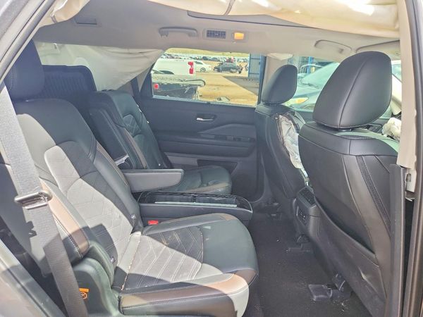 2025 NISSAN PATHFINDER Platinum — PSRS