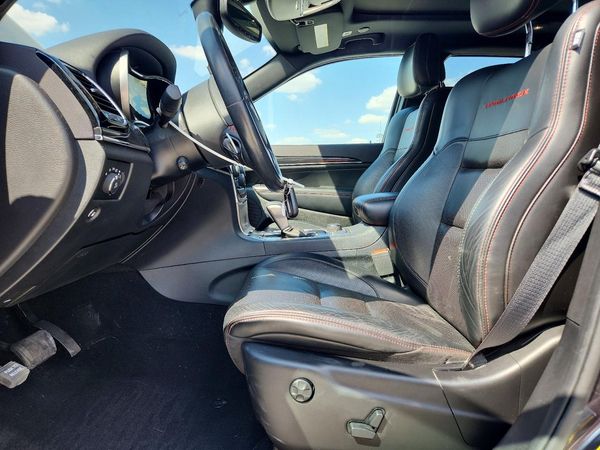 2019 JEEP GRAND CHEROKEE — DENT