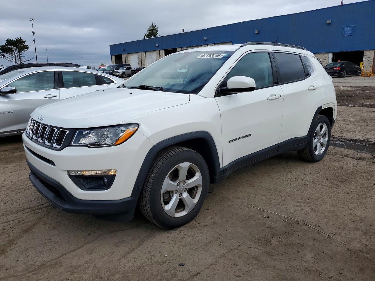 2018 JEEP COMPASS — Front 3/4