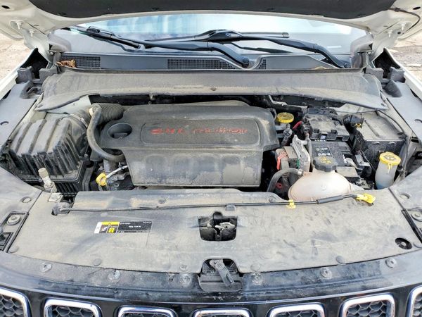2018 JEEP COMPASS — Engine bay