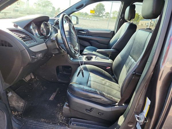 2015 DODGE GRAND CARAVAN R/T — DENT