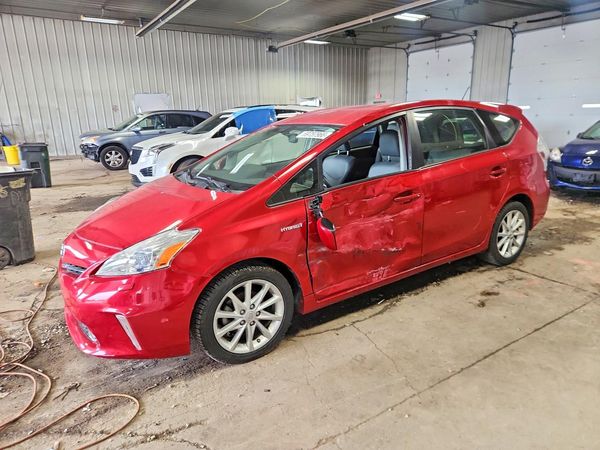 2013 TOYOTA PRIUS — DSFA — Front 3/4