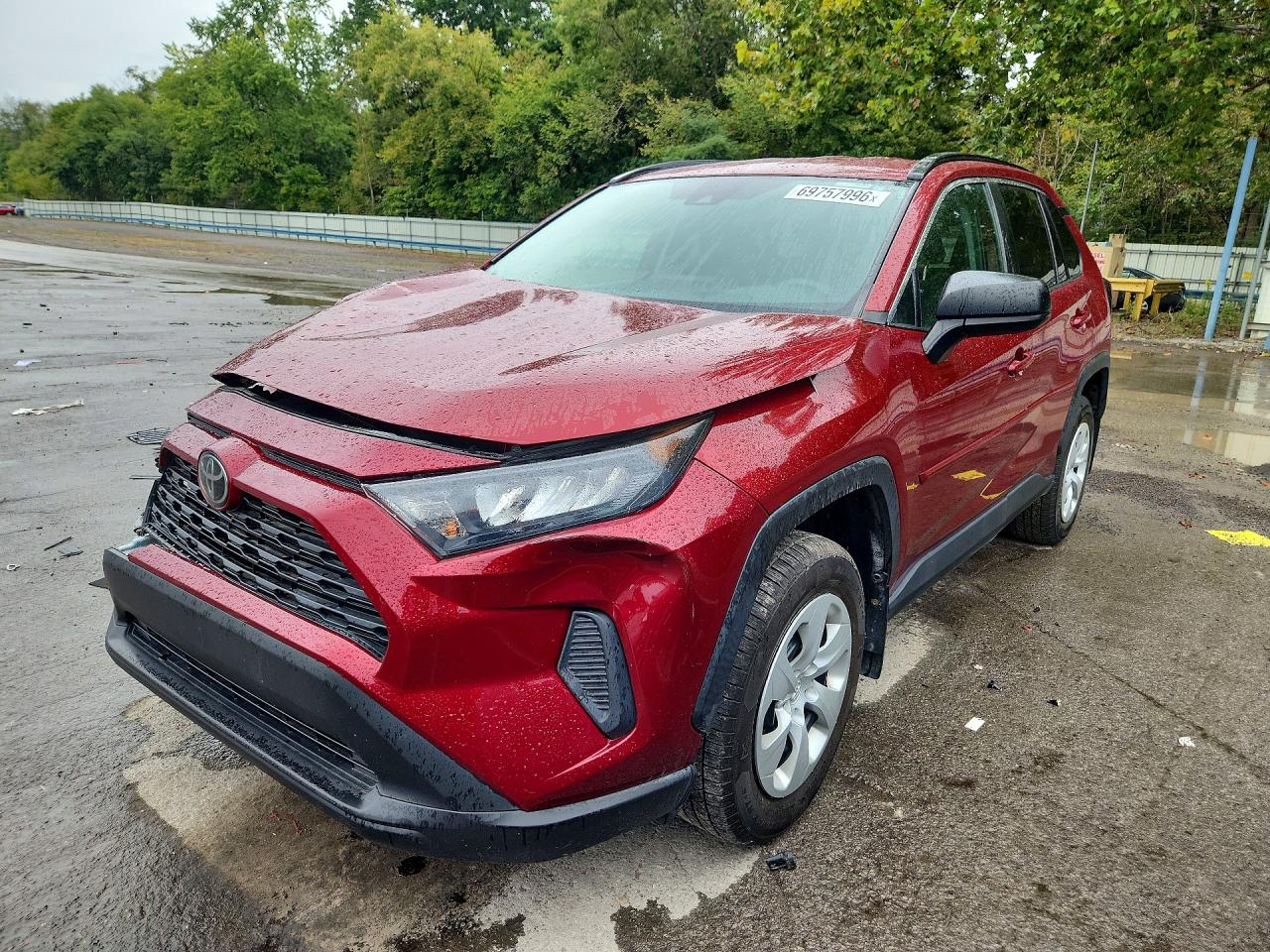 2019 TOYOTA RAV4 LE — Front 3/4