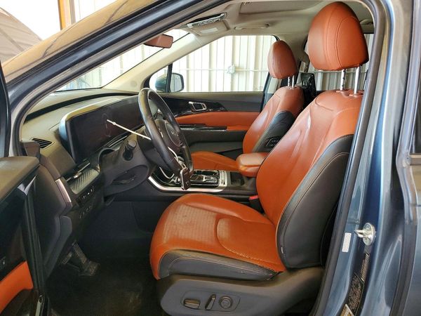 2022 KIA CARNIVAL SX, SX Prestige — DENT
