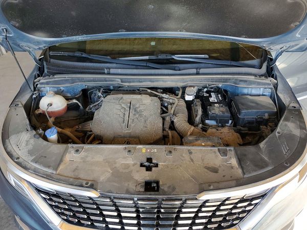 2022 KIA CARNIVAL SX, SX Prestige — Engine bay