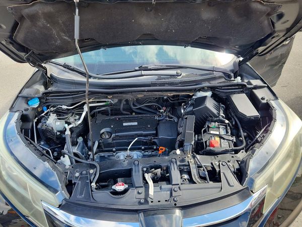 2016 HONDA CRV Touring — Engine bay
