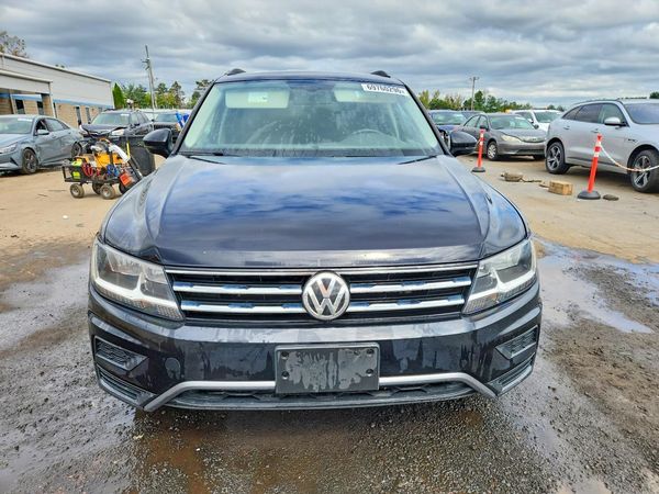 2018 VOLKSWAGEN TIGUAN SE, 4Motion SEL — DIRF