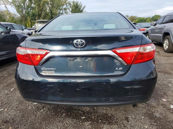 2015 TOYOTA CAMRY — DIRR