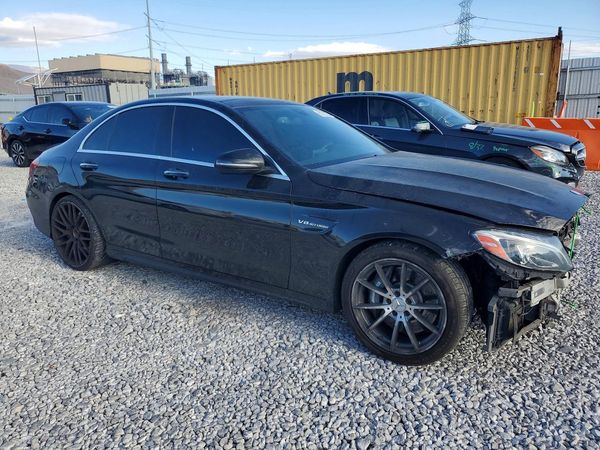 2017 MERCEDES-BENZ C CLASS — Passenger 3/4