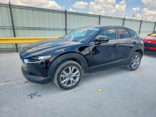 2021 MAZDA CX-30 — Front 3/4