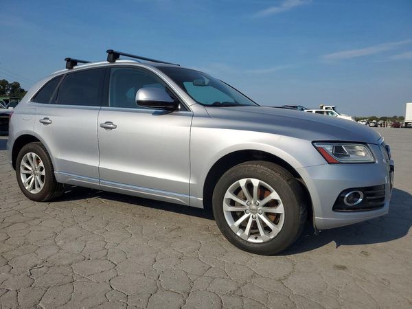 2015 AUDI Q5 — Passenger 3/4