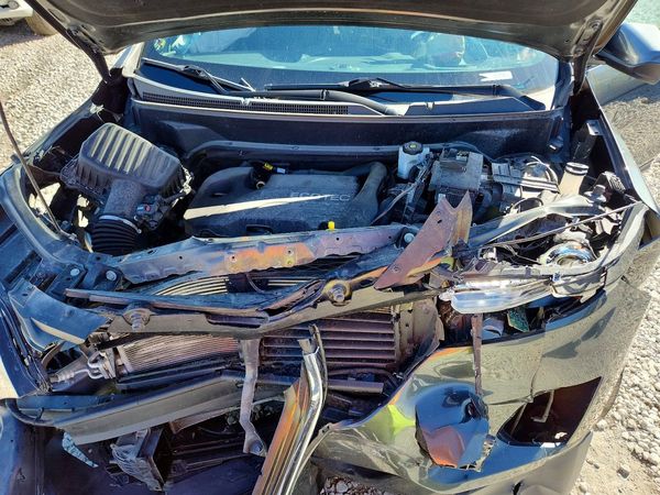 2020 CHEVROLET EQUINOX LT (1LT) — Engine bay