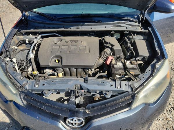 2014 TOYOTA COROLLA L/LE — Engine bay