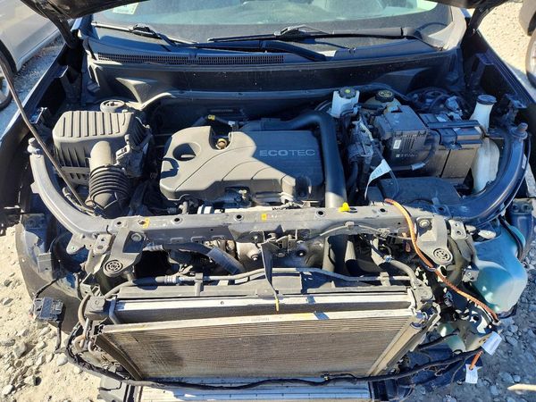 2020 CHEVROLET EQUINOX LS — Engine bay