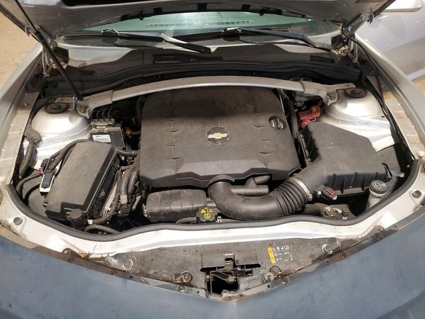 2014 CHEVROLET CAMARO LT — Engine bay
