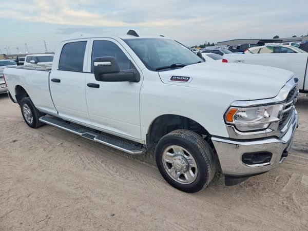 2023 RAM 2500 — Passenger 3/4
