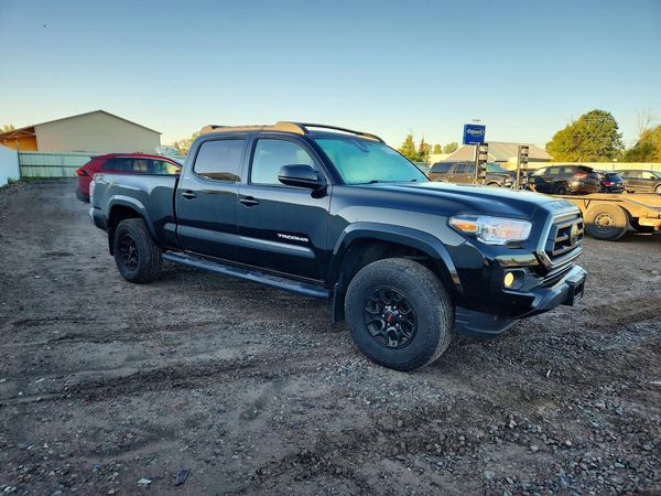 2020 TOYOTA TACOMA — Passenger 3/4