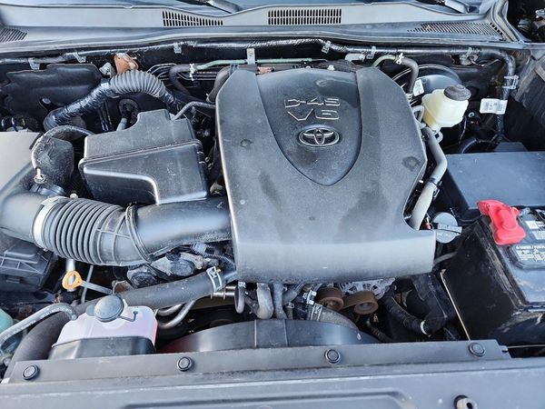 2020 TOYOTA TACOMA — Engine bay