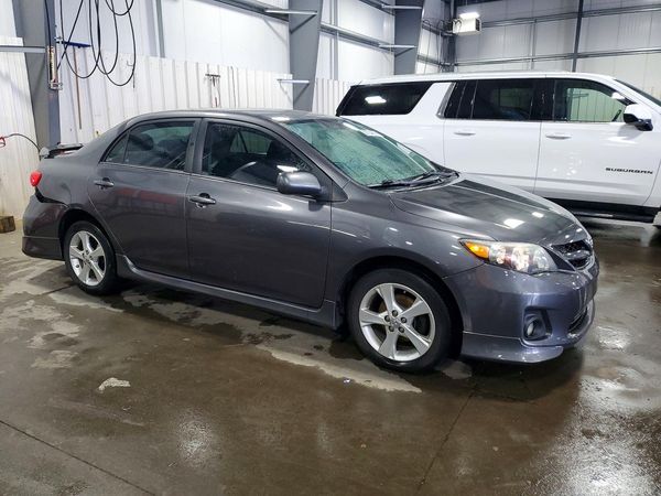 2013 TOYOTA COROLLA — Passenger 3/4