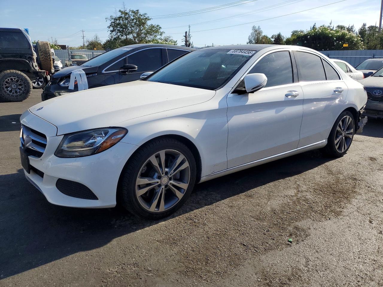 2016 MERCEDES-BENZ C C300 — Front 3/4